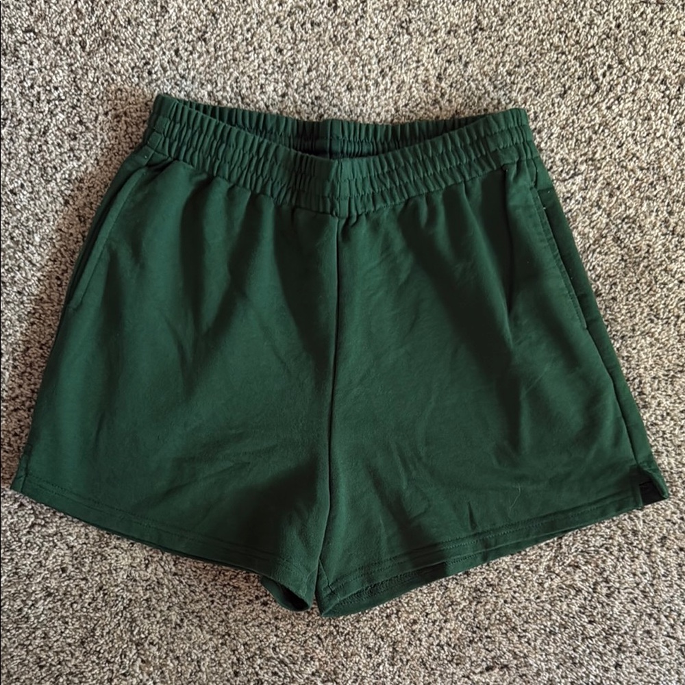 Ezymall Women’s Green Athletic Shorts with Elastic Waistband Size Small